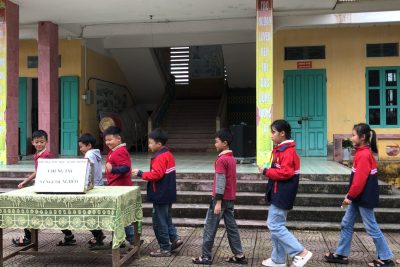 Trường Tiểu học Nghĩa Thịnh chung tay ủng hộ “Quỹ vì người nghèo”