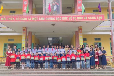 Trường Tiểu học Nghĩa Thịnh sôi nổi với các hoạt động chào mừng 43 năm ngày Nhà giáo Việt Nam 20/11